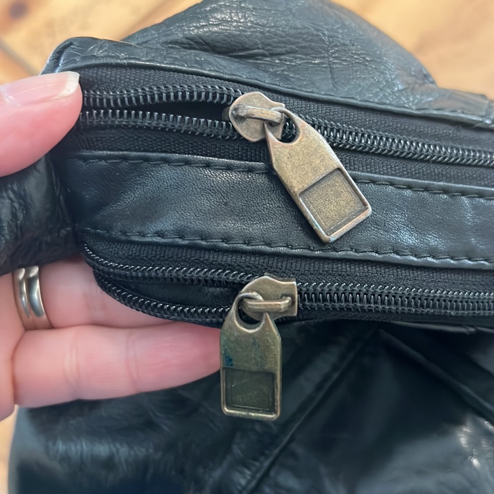 Wilsons shoulder leather bag - Picture 6 of 10